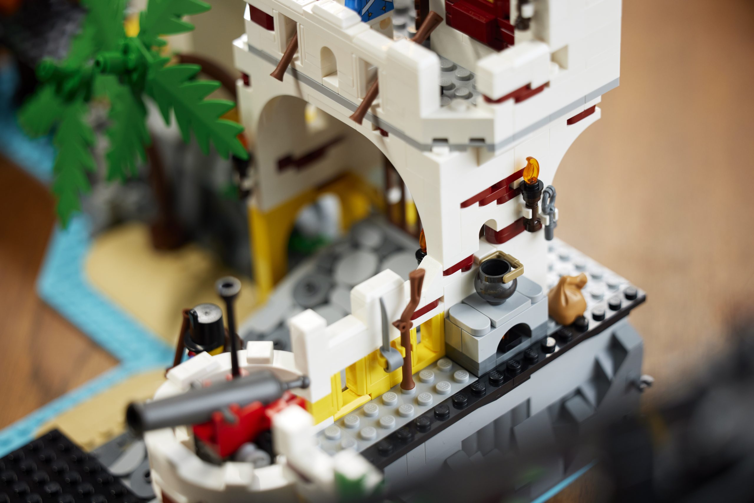 LEGO Icons 10320 Eldorado Fortress Lifestyle 07 scaled