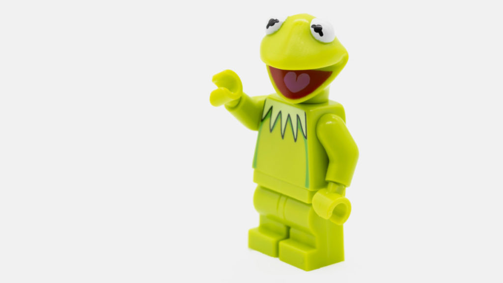 LEGO Collectible Minifigures 71033 The Muppets Kermit 2 1024x576