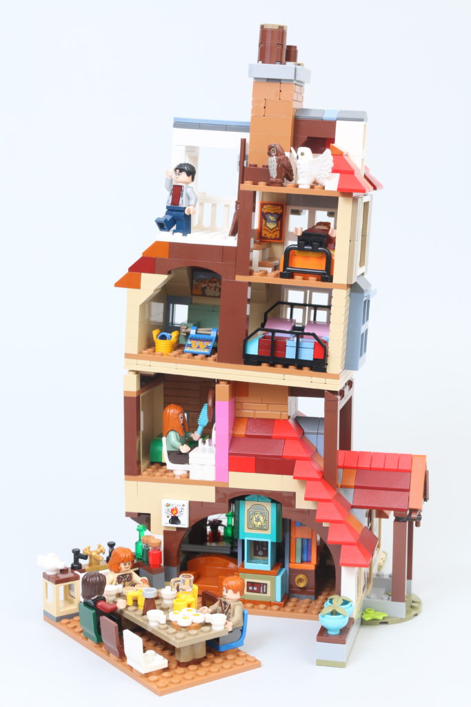 LEGO Harry Potter 75980 Attack on the Burrow review 54
