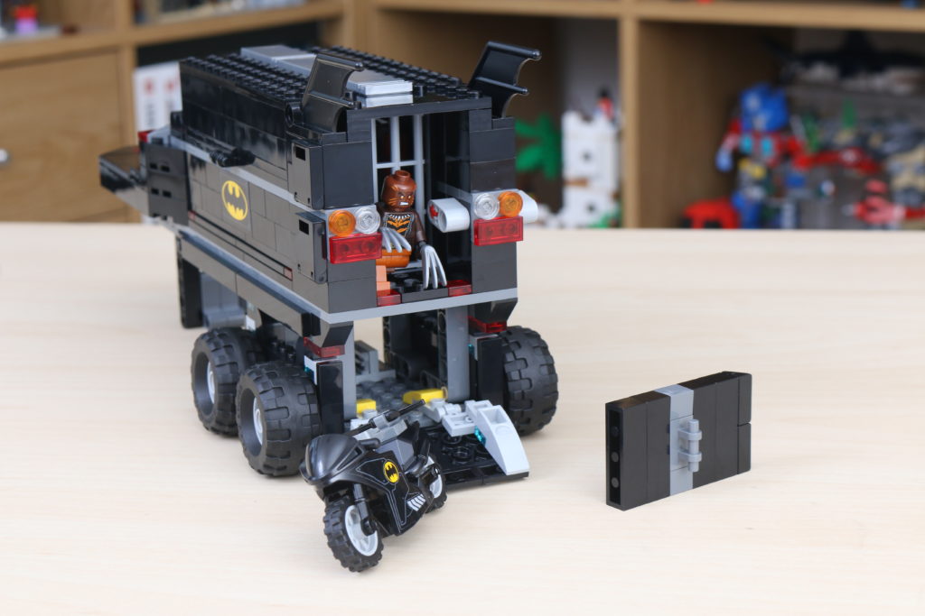 LEGO Batman 76160 Mobile Bat Base review 18