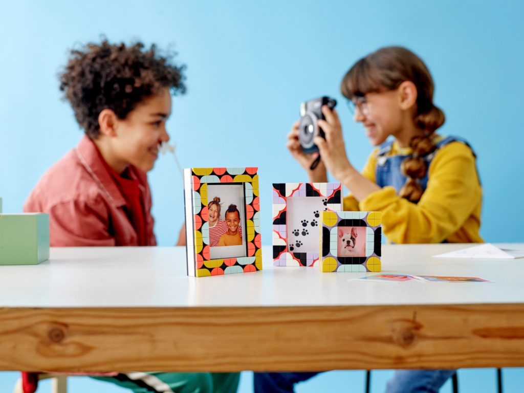 LEGO DOTS 41914 Creative Picture Frames 9