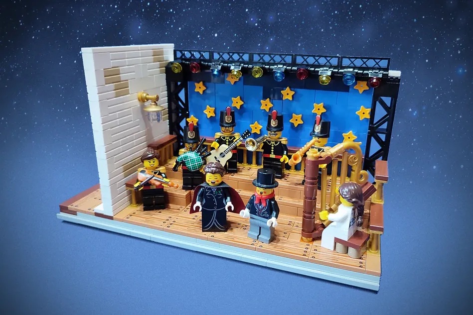LEGO Ideas Christmas Theater 5