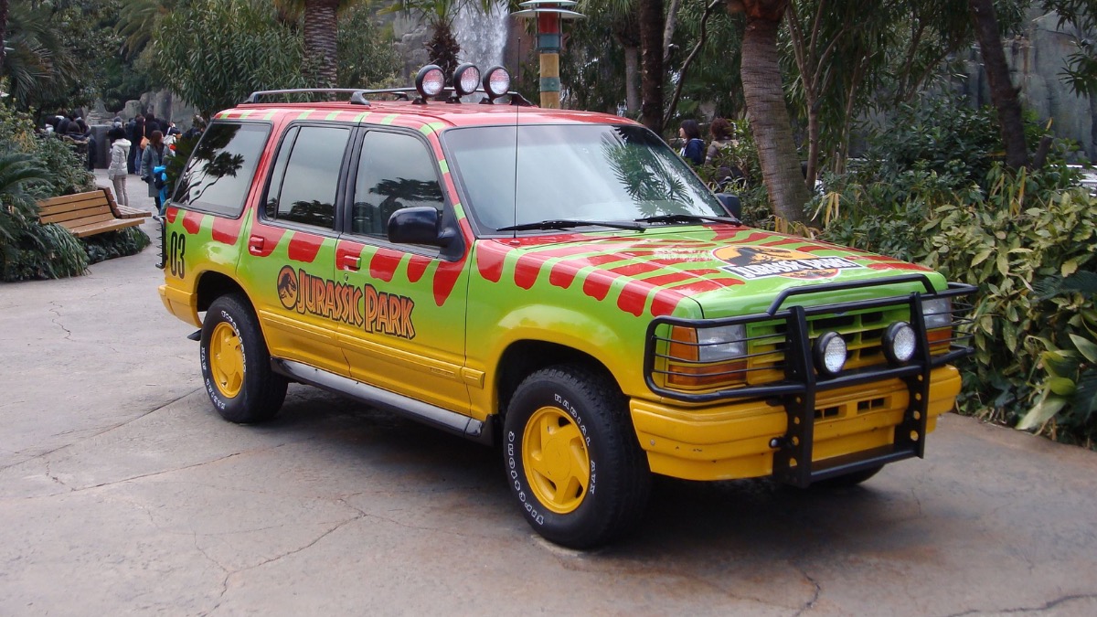 Even more rumoured details for LEGO Jurassic Park Jeep set, including named minifigures