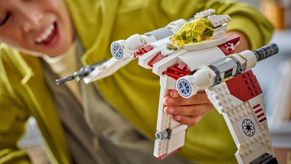 LEGO Star Wars 75432 V 19 Torrent Starfighter featured 1024x576