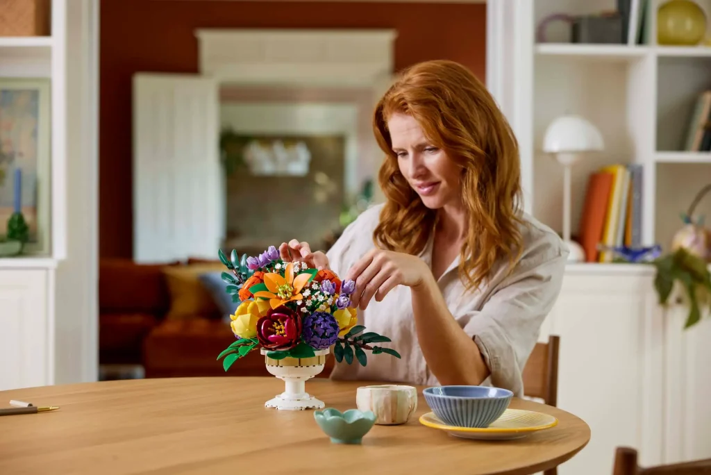 LEGO Botanicals 10345 Flower Arrangement 8 1024x684