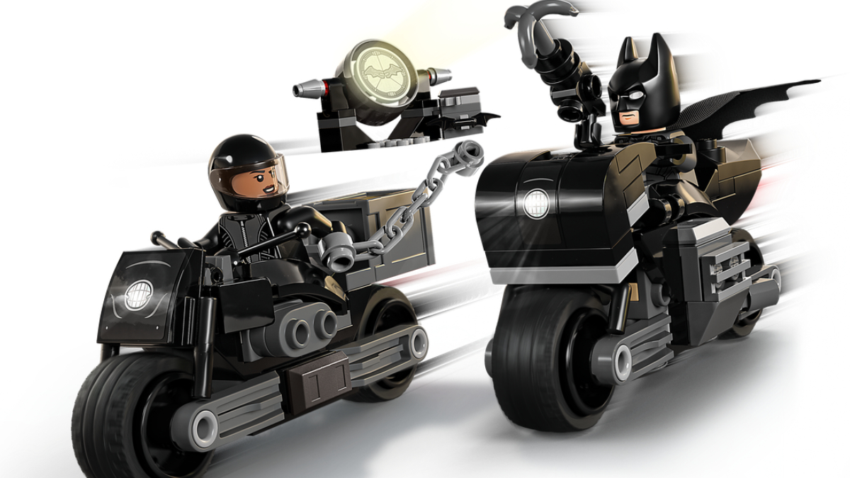 Four potential The Batman plot points found in the new LEGO sets