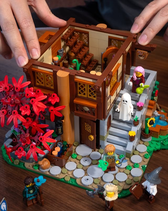 bricklink instagram series 7 alchemist shop 4
