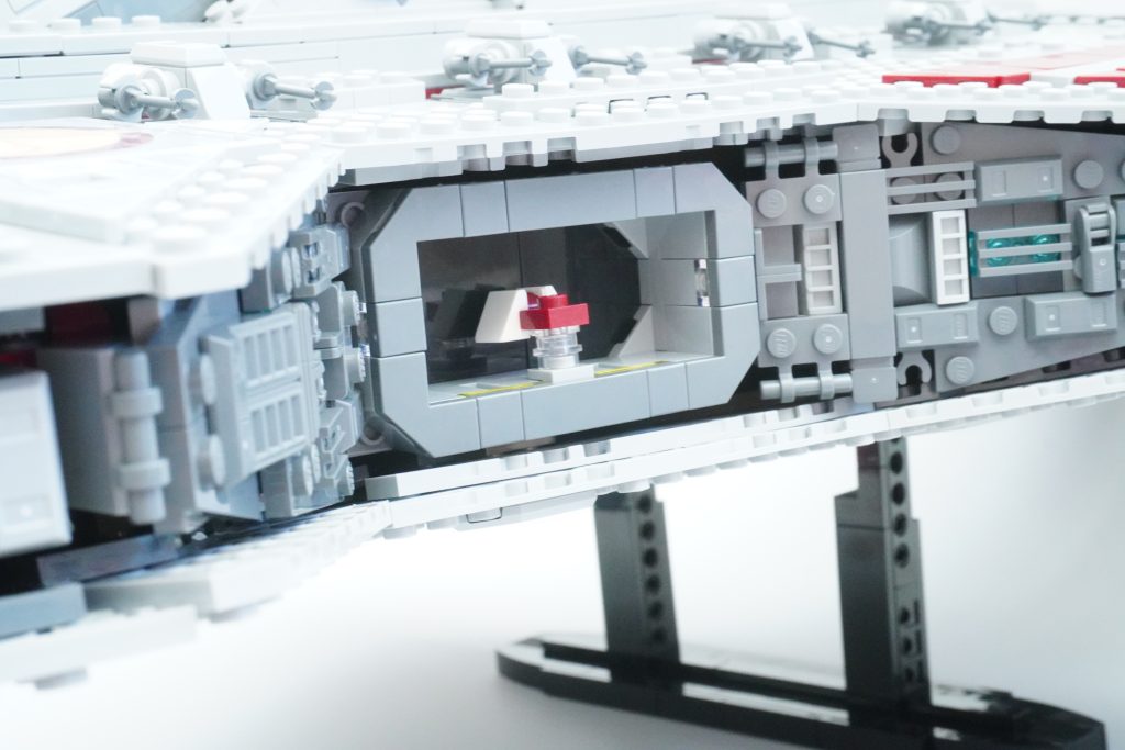 LEGO Star Wars 75367 Venator Class Republic Attack Cruiser review 06 1024x683