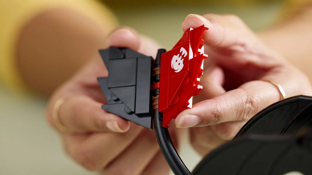 One small feature on LEGO Toothless cements timing of How To Train Your Dragon set