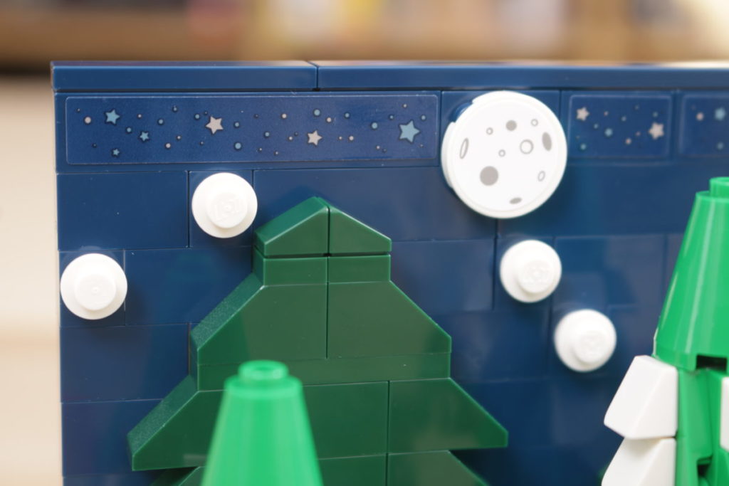 LEGO Black Friday 40484 Santas Front Yard gift with purchase review 7 1024x683
