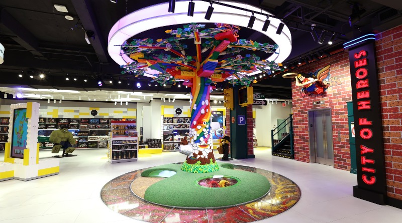 LEGO Store New York City Fifth Ave featured 2