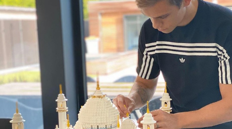 Leandro Trossard has been building LEGO in lockdown