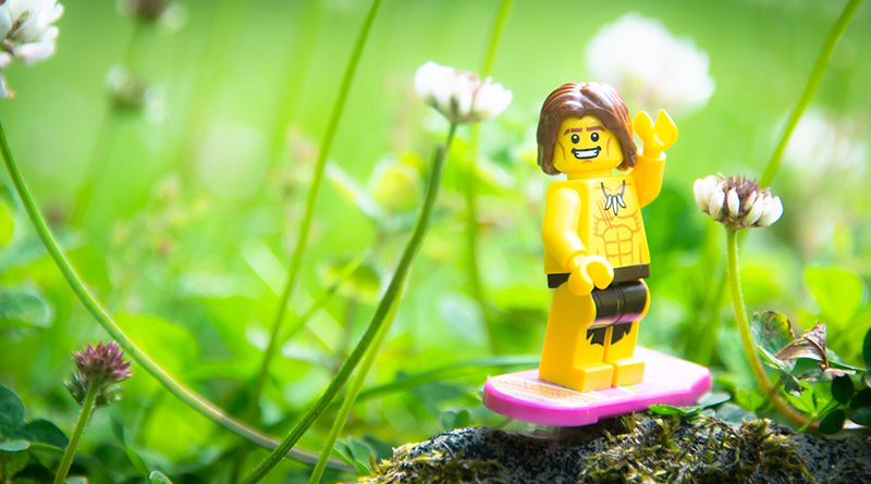 Brick Pic of the Day: Tarzan's hoverboard