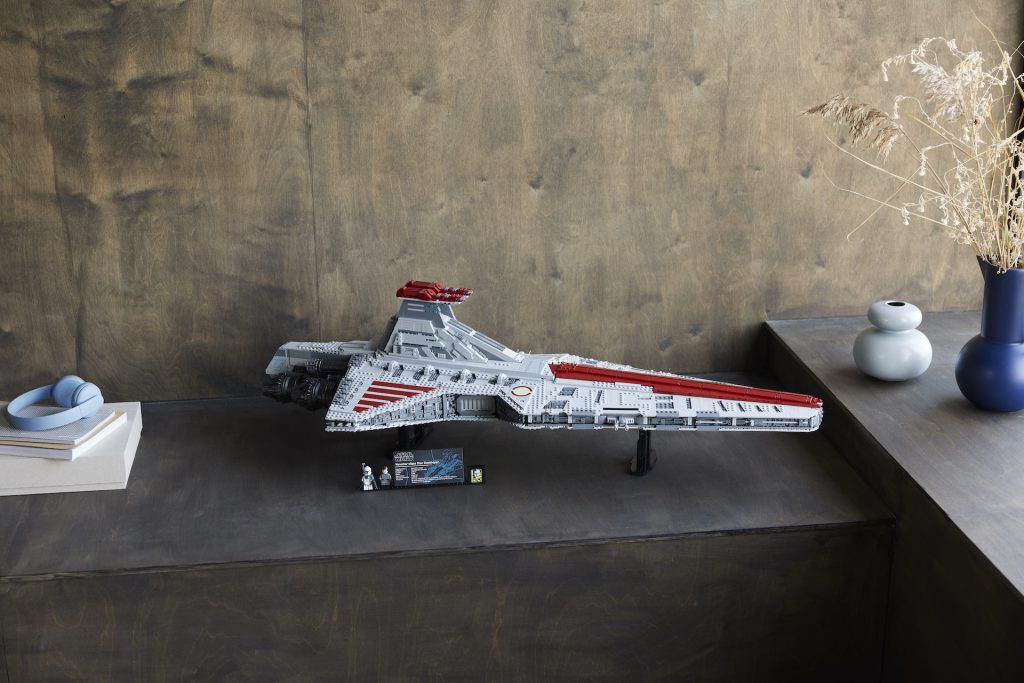 LEGO Star Wars 75367 Venator Class Republic Attack Cruiser 13 1024x683