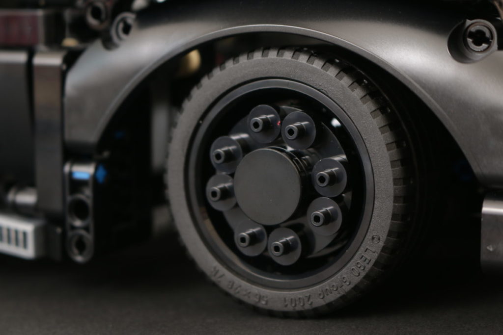 LEGO Technic 42127 The Batman Batmobile review 15 1024x683