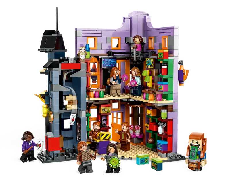LEGO Harry Potter 76422 Diagon Alley Weasleys Wizard Wheezes Interior