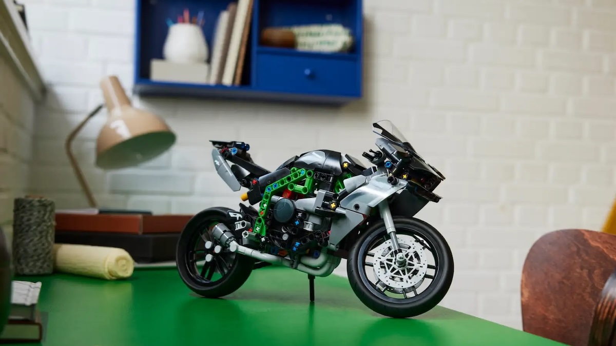 Fresh images dive deeper into upcoming LEGO Technic sets