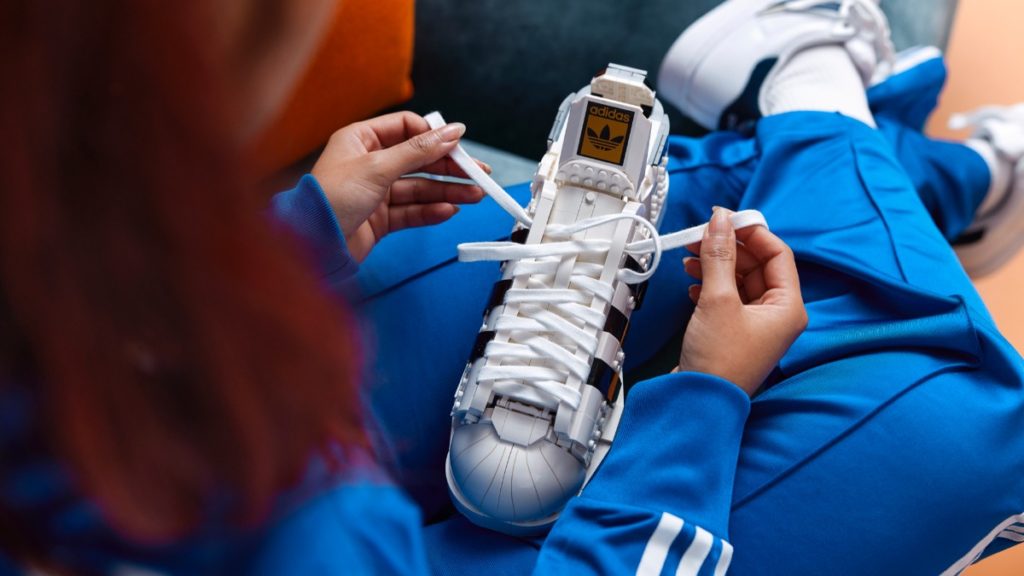 LEGO 10282 Adidas Originals Superstar featured resized 3 1024x576