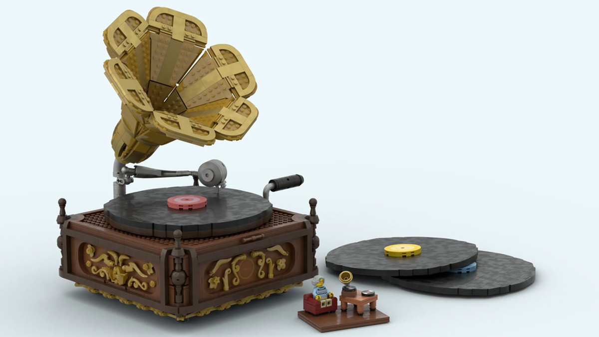 LEGO Ideas Vintage Record Player manages to wind up 10K supporters