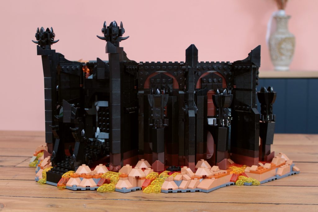 LEGO Icons 10333 The Lord of the Rings Barad dur review 25 1024x683