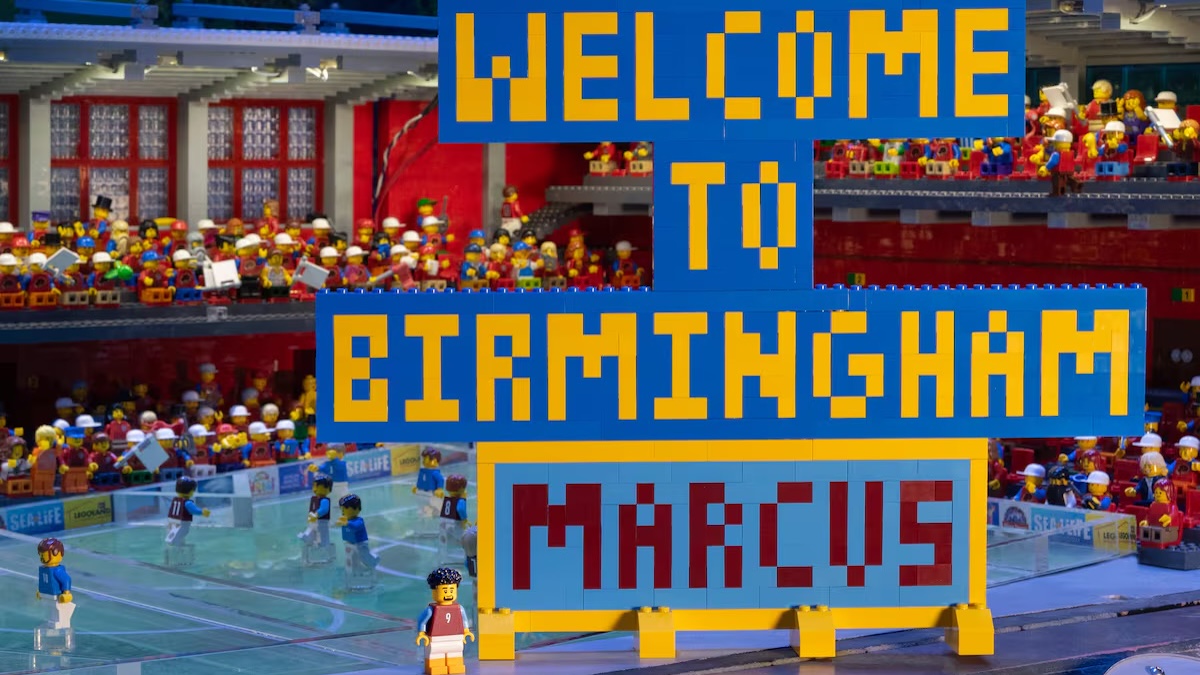 LEGOLAND Discovery Centre Birmingham welcomes Marcus Rashford to Aston Villa