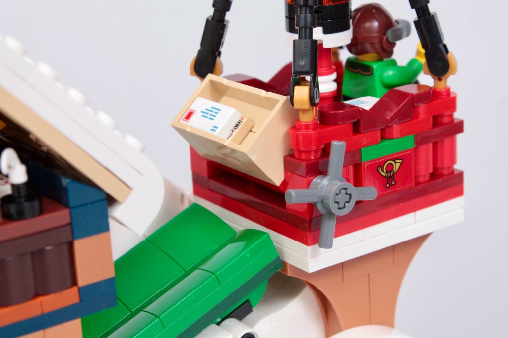 LEGO Winter Village 10339 Santas Post Office review 35 1024x683