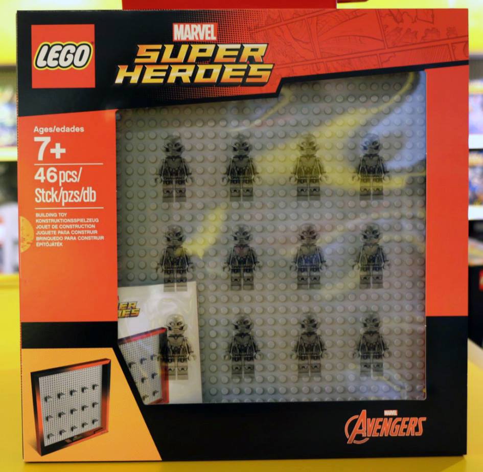 Official LEGO Marvel Super Hero Display Frame