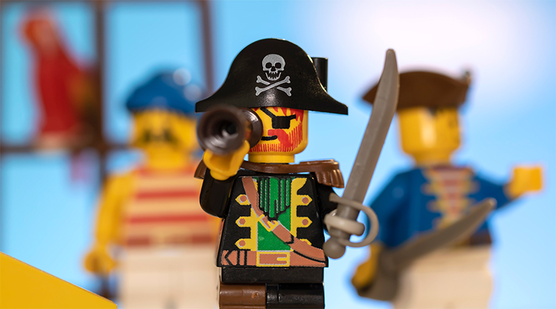 Photographing LEGO Pirates at 30: Seeking treasure