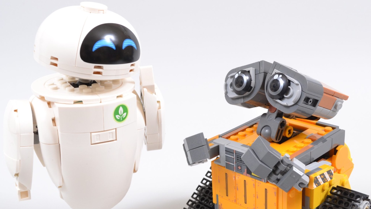 LEGO's new WALL-E set proves downsizing is a good thing sometimes