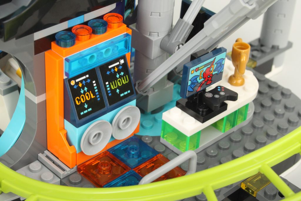 lego city 60421 Robot World Roller Coaster Park review 8 1024x683