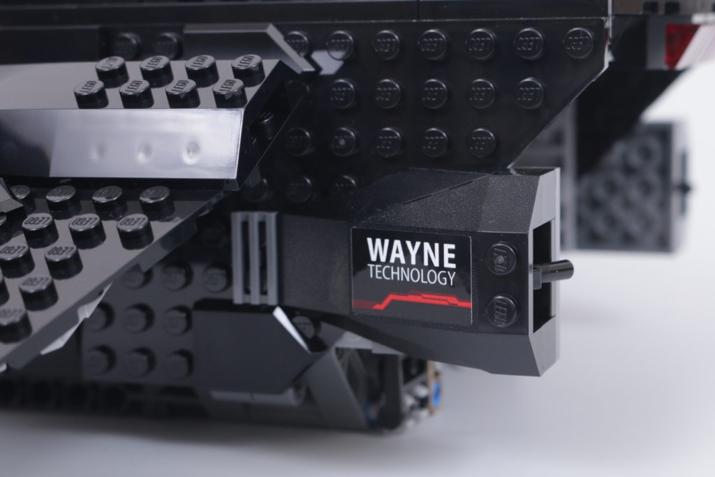 LEGO Zack Snyder Justice League sets 76086 Knightcrawler Tunnel Attack 76087 Flying Fox Batmobile Airlift Attack 76085 Battle of Atlantis 7