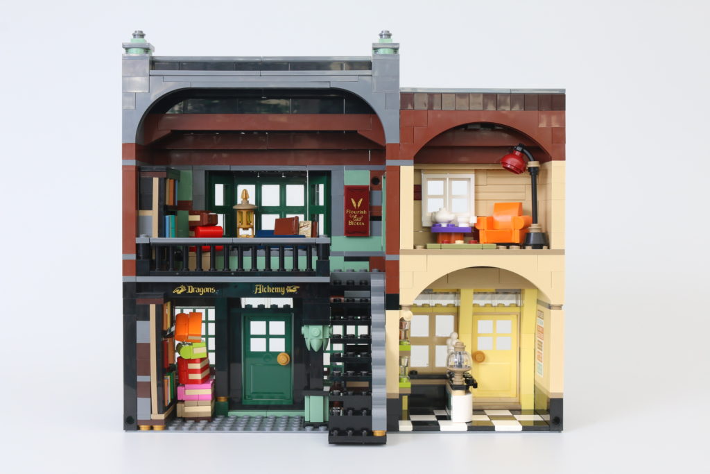 LEGO Harry Potter 75978 Diagon Alley review 21