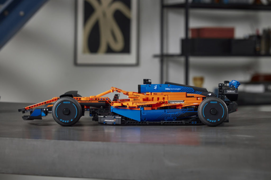LEGO Technic 42141 McLaren Formula 1 Race Car 6 1024x683
