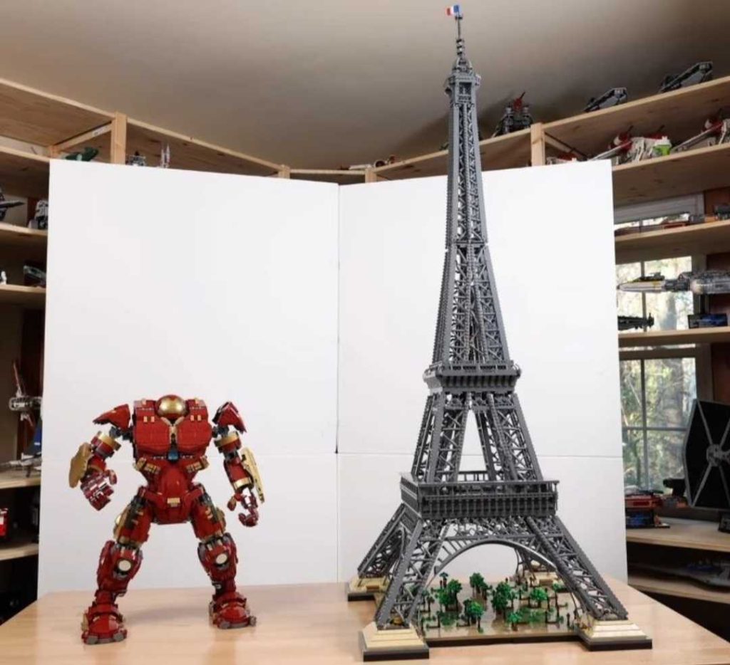 LEGO Eiffel Tower Scale 3 1024x934