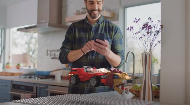 Snapchat introduces new LEGO Rebuild the World lens