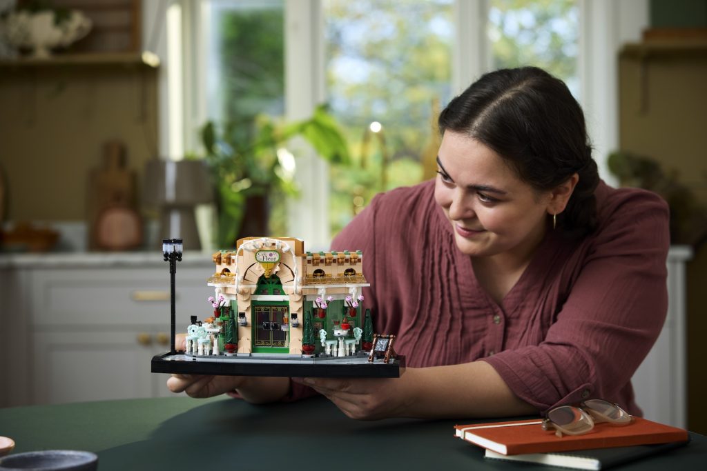 LEGO Icons 10362 French Cafe 12 1024x683
