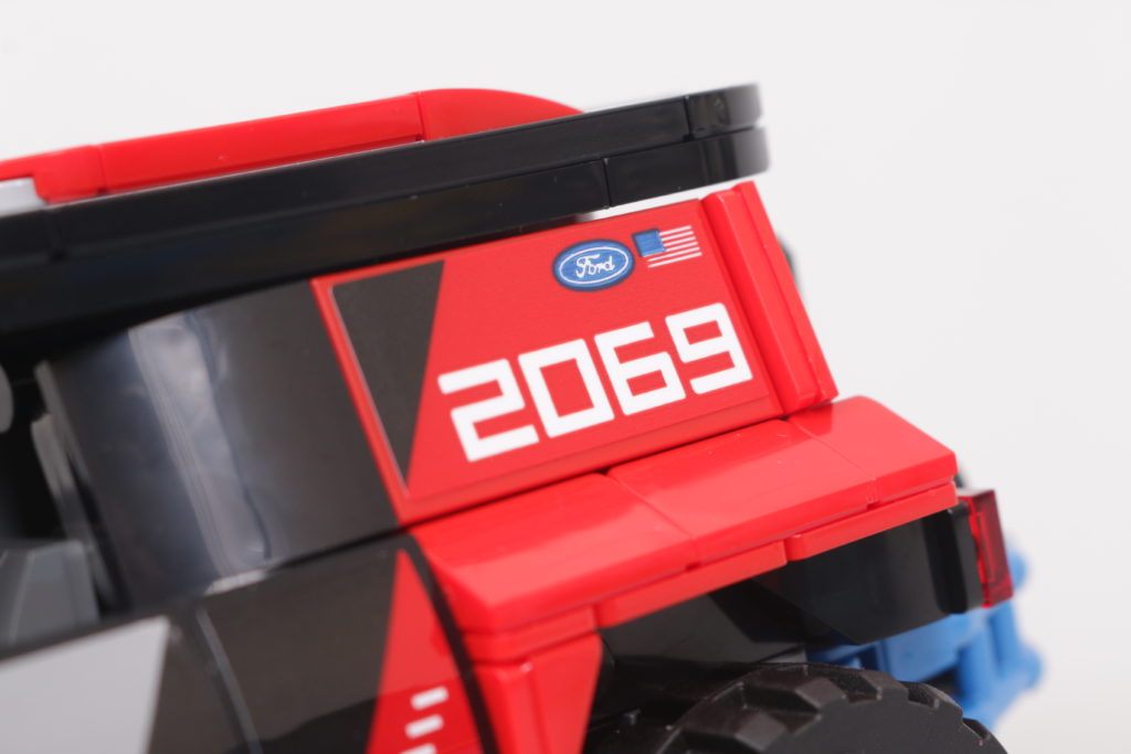 LEGO Speed Champions 76905 Ford GT Heritage Edition and Bronco R review 40