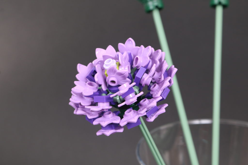 LEGO Botanical Collection 10280 Flower Bouquet review 18