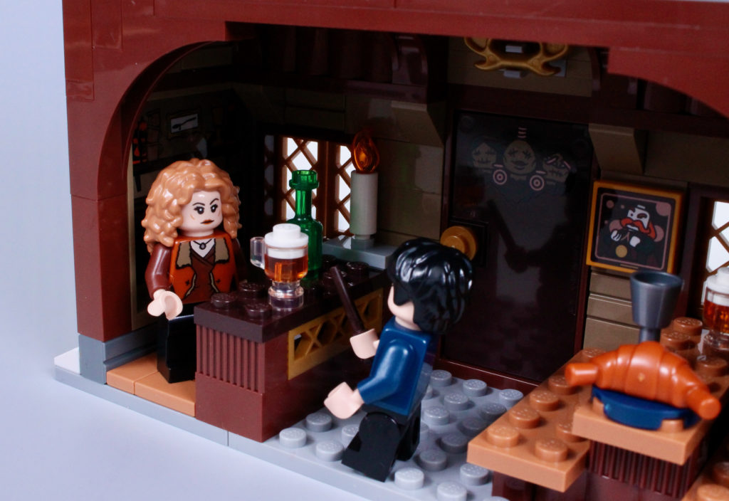 LEGO Harry Potter 76388 Hogsmeade Village Visit review 13
