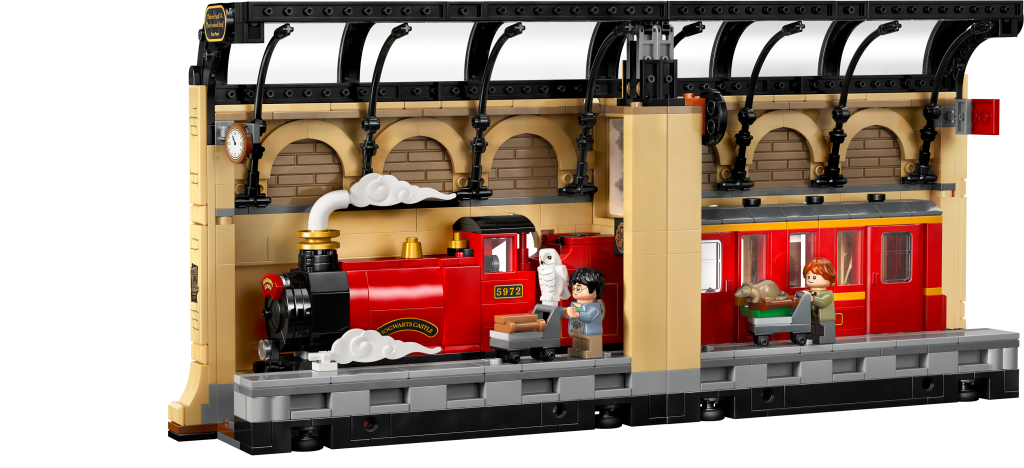 LEGO Harry Potter 76450 Book Nook Hogwarts Express 12 1024x468