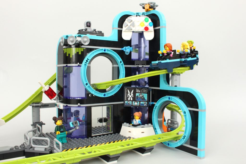 lego city 60421 Robot World Roller Coaster Park review 15 1024x683
