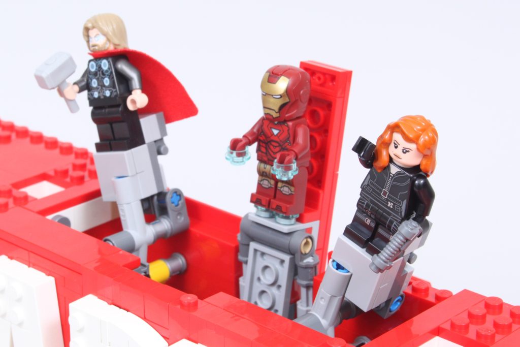 lego marvel 76313 marvel logo review 10 1024x683