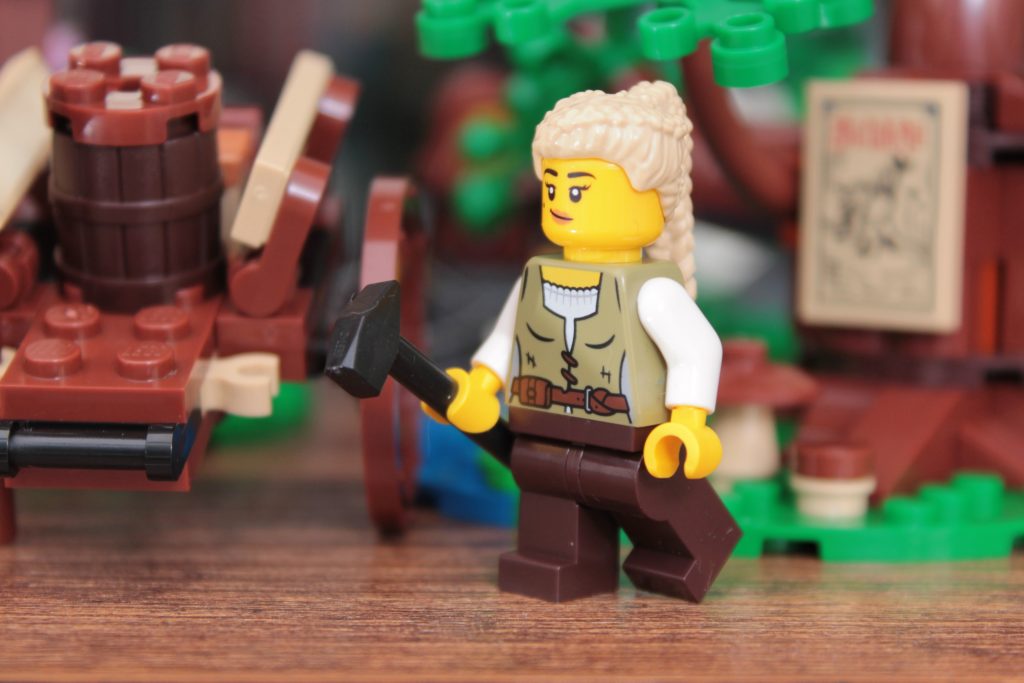 LEGO Icons 10332 Medieval Town Square review 95 1024x683