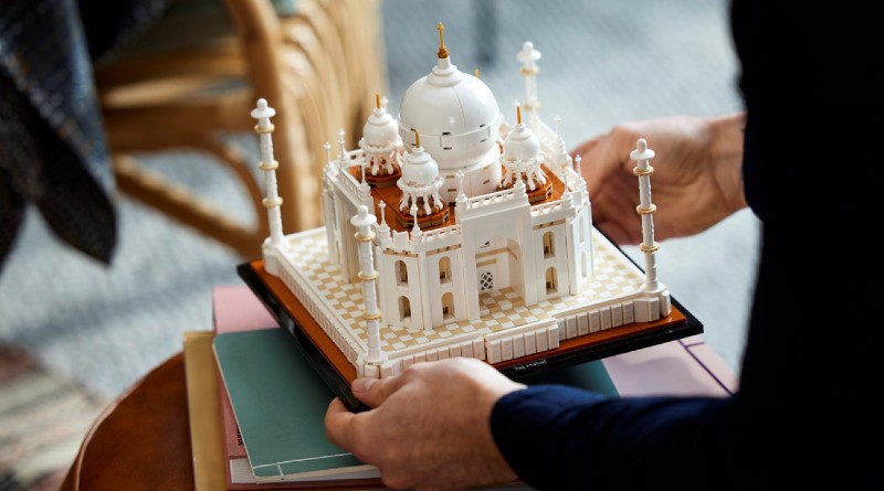 Build a LEGO Wonder of the World with 21056 Taj Mahal