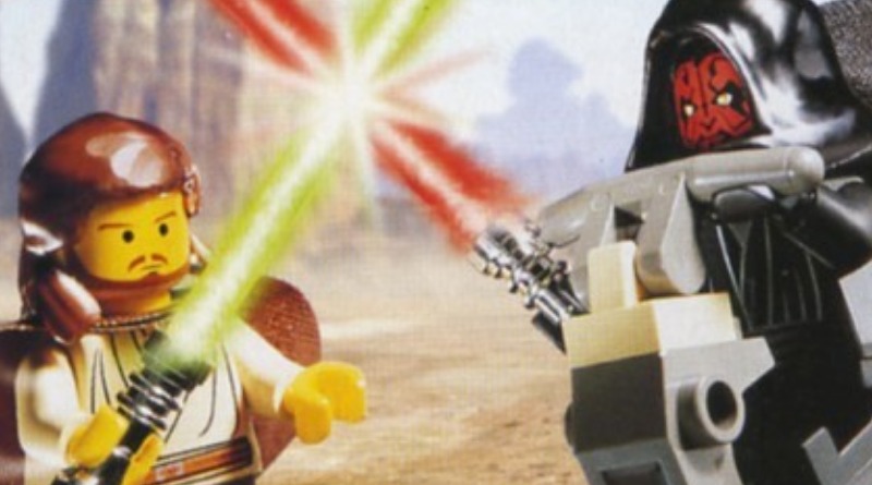 Does this classic LEGO Star Wars set feature a prototype lightsaber hilt?