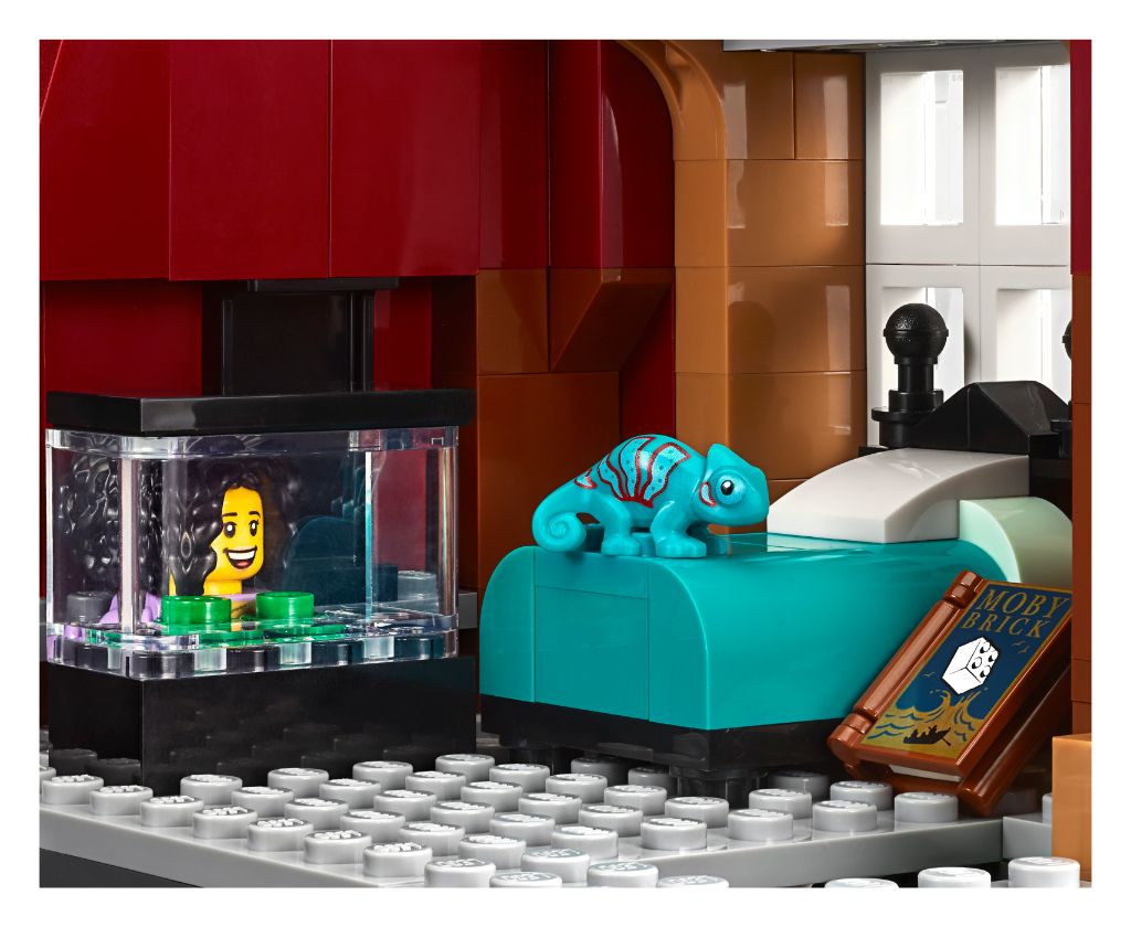 LEGO Creator Expert 10270 Bookshop 18
