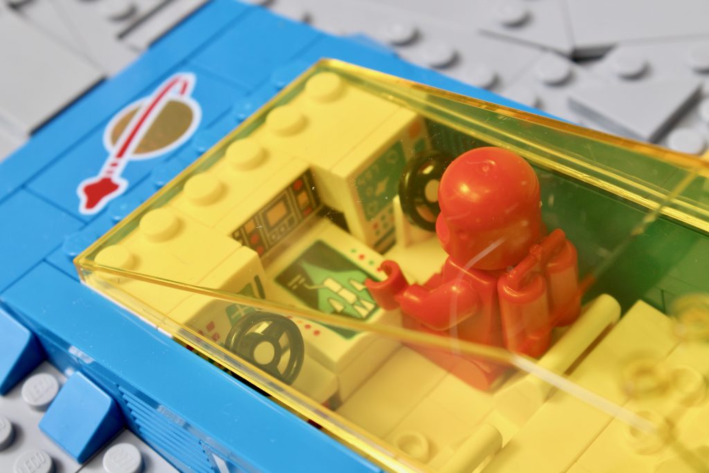 LEGO Icons 10497 Galaxy Explorer critique 14 1024x683