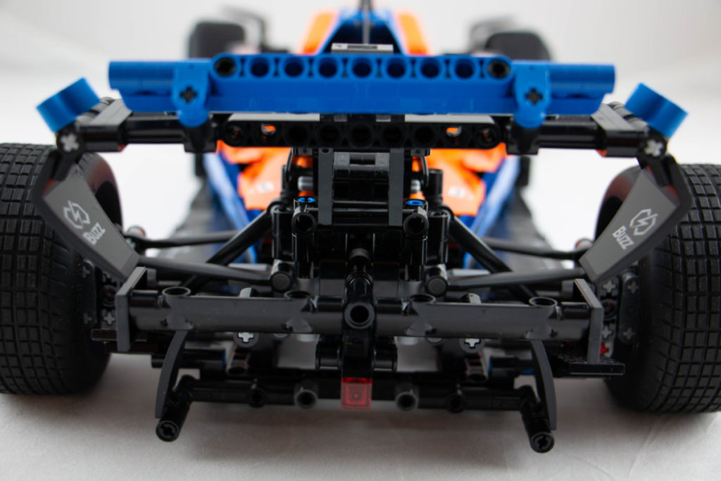 LEGO Technic 42141 McLaren Formula 1 Race Car review 10 1024x683
