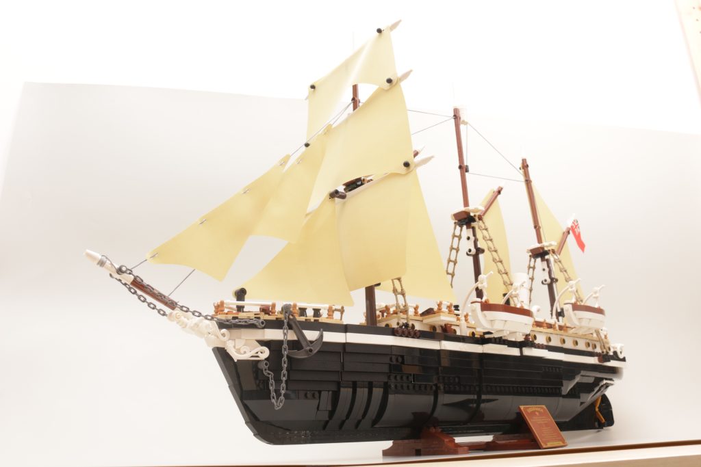 LEGO Icons 10335 The Endurance review 7 1024x683