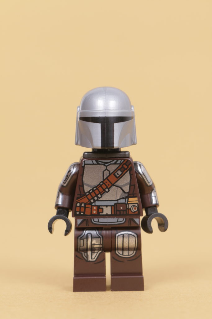 LEGO Star Wars 75319 The Armorers Mandalorian Forge review 62